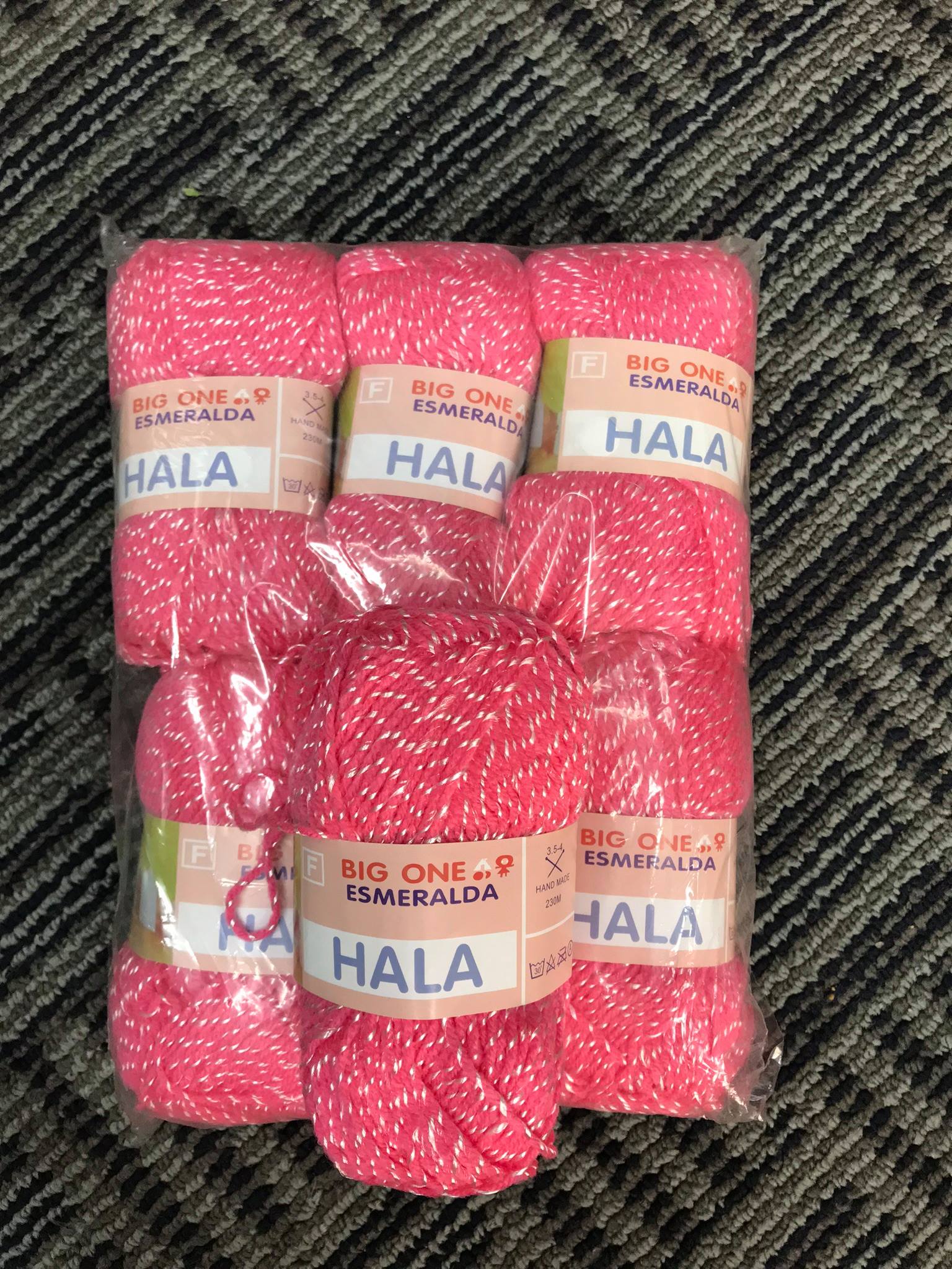 https://linhhandmade.com/Túi len Hala Yarn