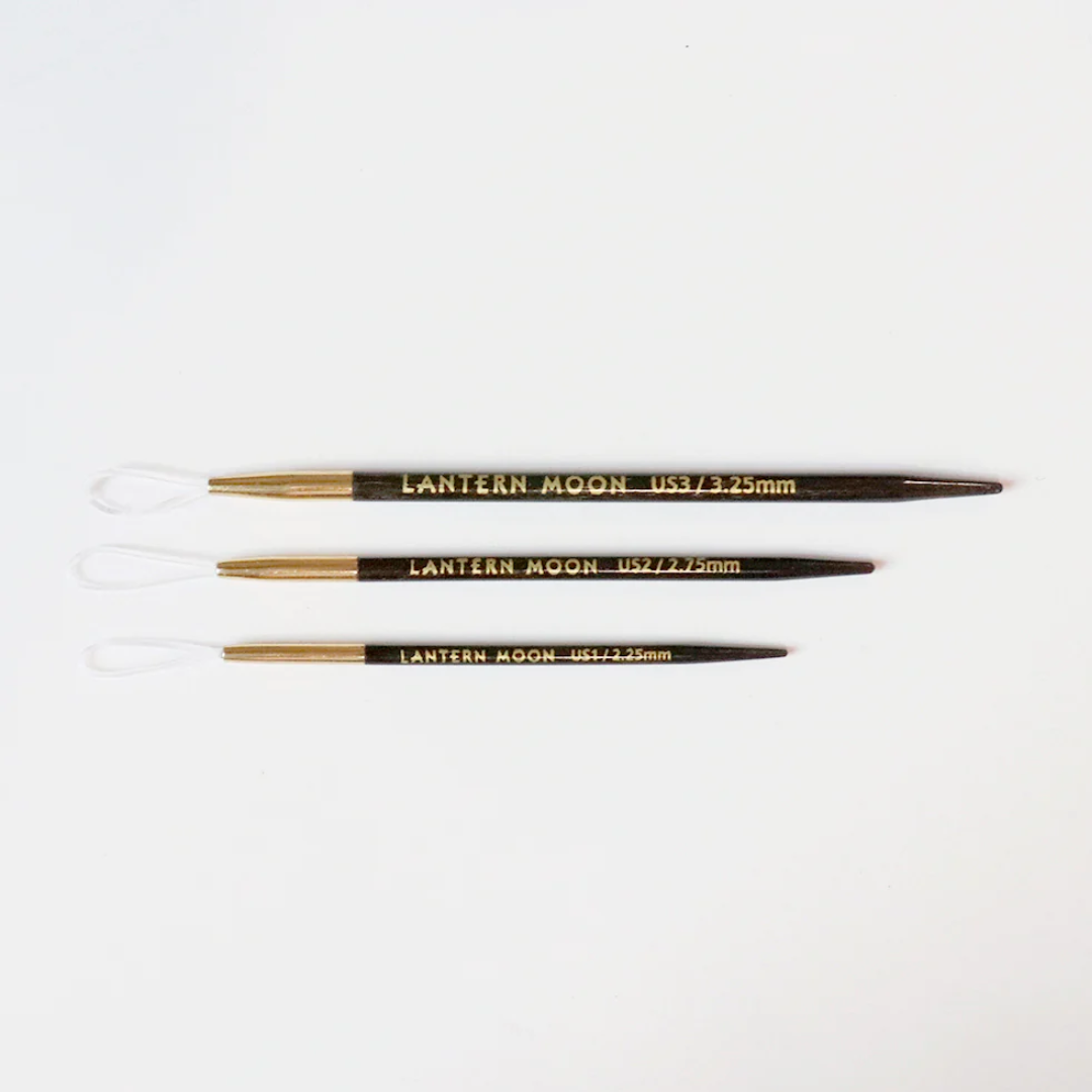 Kim thêu len KnitPro Lantern Moon Ebony Wood Wood Finishing Needles (Set of 3) mã hàng 350622