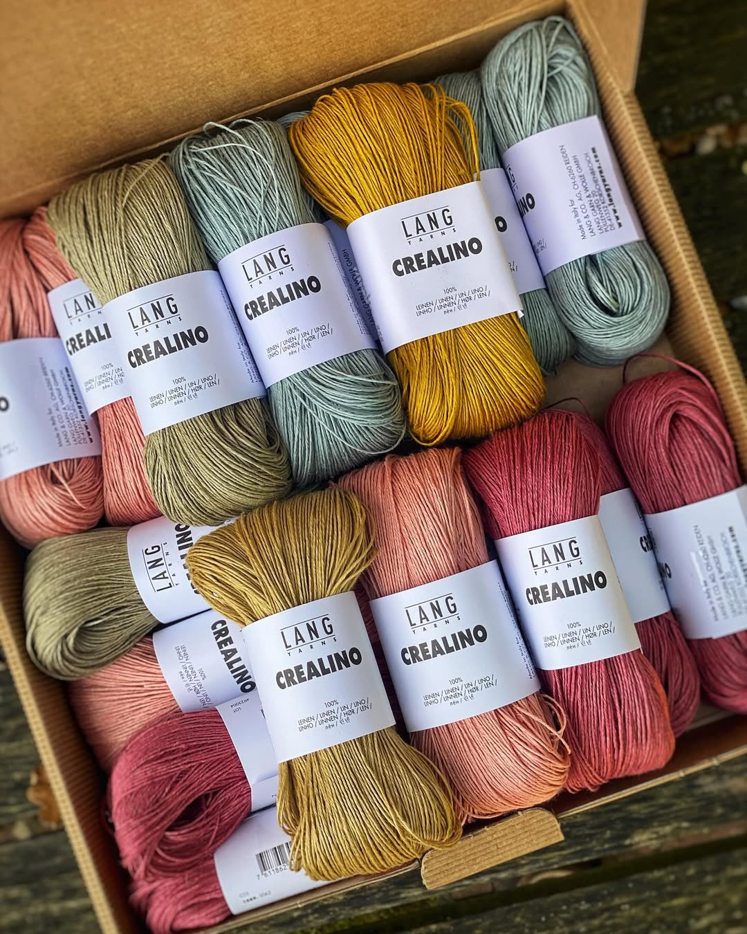 Lang Yarns Crealino https://www.linhhandmade.com/san-pham/chi-tiet-san-pham/cuon-len-lang-crealino-13273